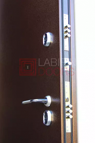 Входная дверь Labirint TERMO MAGNIT термо